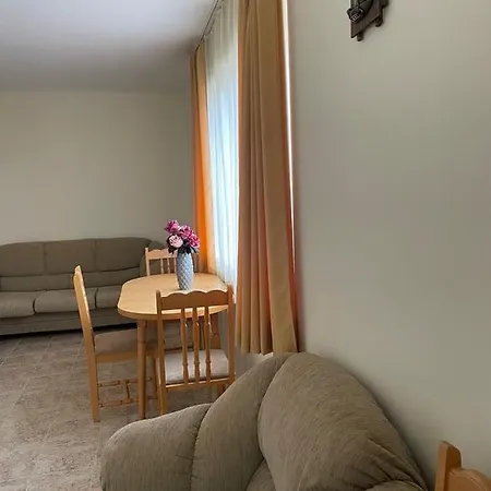 Apartment Rutland Sp *